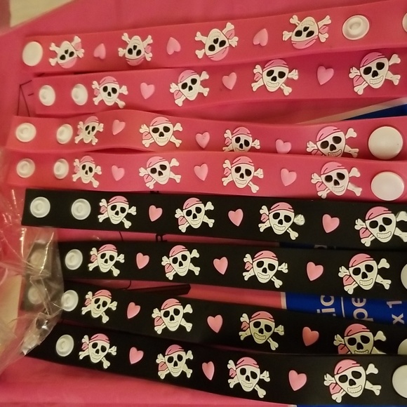 NWT Girl Pirate party box - Picture 2 of 9